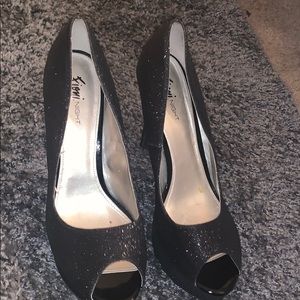 Sparkling black high heels